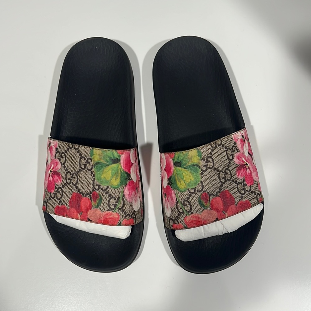 Gucci Slides (GG Blooms Supreme floral slide sandal)
